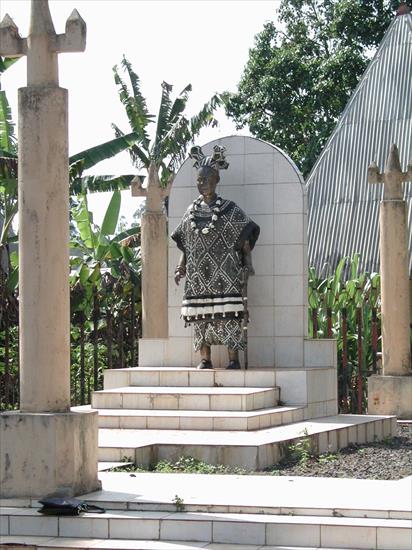 Kamerun - Statue_dun_chef_coutumier__Bana.jpg