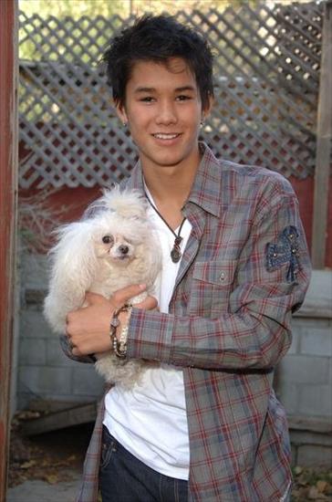 Boo Boo Stewart - 12460_185716694673_157348814673_2820920_6477215_n.jpg