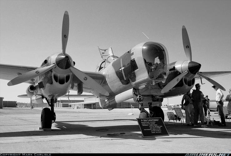 Tapety Samol.II wś - Lockheed P-38J Lightning,.jpg