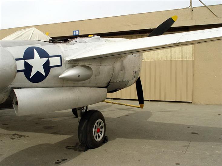 Lockheed P-38L-5 Lightning - DSC01530.jpg
