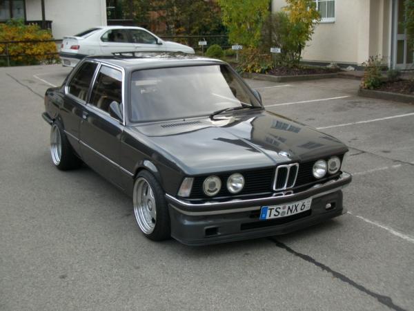 BMW E21 - 01previewli3.jpg