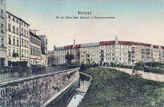 Bielstrae - Nysa - Bielawska po prawej stronie Bielawska, na rogu ul. moniuszki  Zjednoczenia - rok 1912_j.jpg
