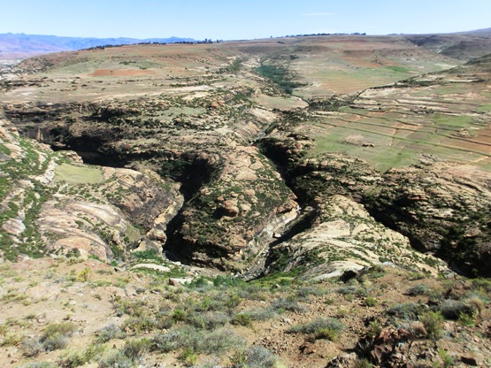Lesotho - lesotho_caón.JPG