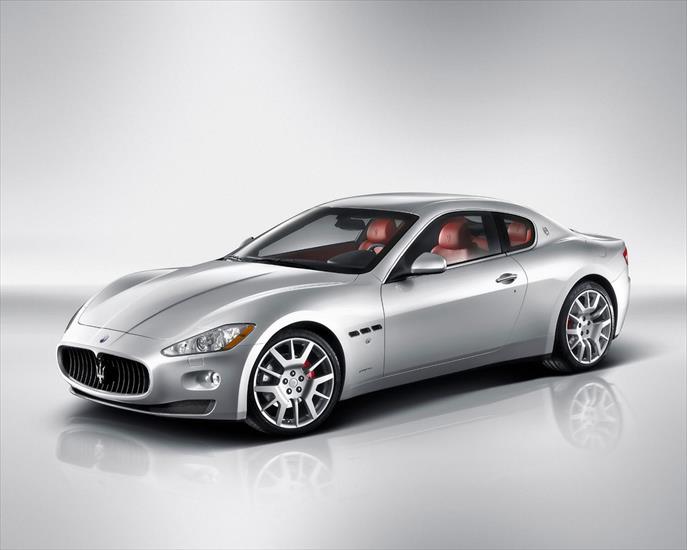 Auto Future Concept Car Wallpapers - Maserati_GranTurismo_Coupe_2007.jpg