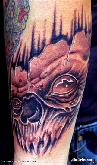 tatoo wykonane - Img104120_skully.jpg