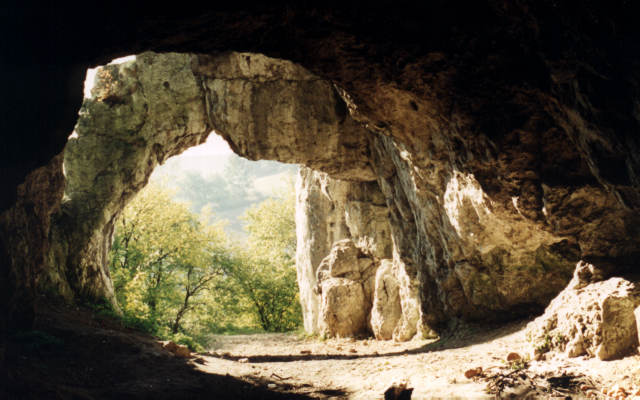 JASKINIE - jaskinie Mamutowa.jpg