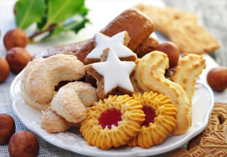 German Christmas Cookies - weihnachtskekse.jpg