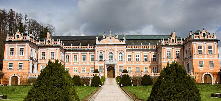 Czechy - pałac Nove Hrady.jpg