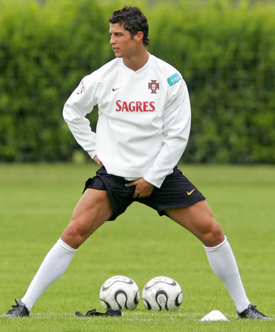 CRISTIANO RONALDO - Cristiano_Ronaldo_Thighs.jpg