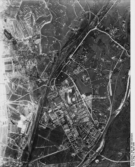 Zdjęcia  StaRE  POLECAM - Bundesarchiv_Bild_146-1981-025-02A,_Auschwitz,_Luftaufnahme.jpg