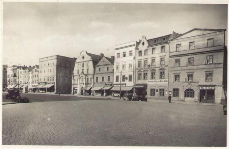 Dzierżoniów przed 1945r - Rynek w tle ul.Wrocławska.jpg