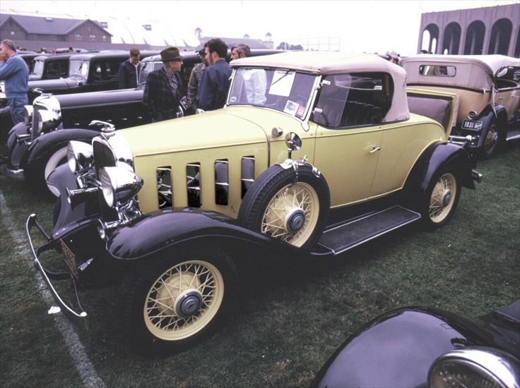 STARE AUTA-SUPER MODELE - 1932 Chevrolet Confederate DeLuxe Sport Roadster Yellow  Black.jpg