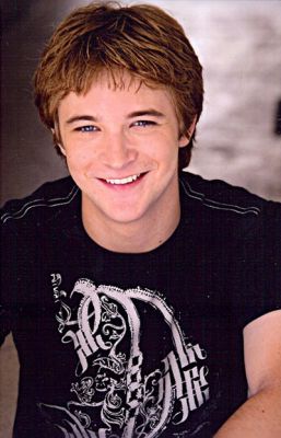 Michael Welch - Mike - normal_michaelwelch5.jpg