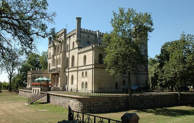 zamki i pałace - Rokosowo.jpg